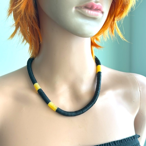 Vintage Choker - Picture 3 of 3